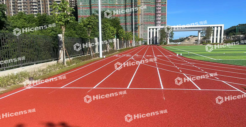 廣東省汕頭市粵東技師學(xué)院（北山灣校區(qū)）跑道、足球場